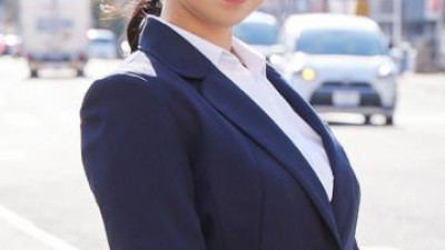 SDMM-11203 - 대기업에 다니는 엘리트 OL [사에코]가 &#039;속옷 제조사의 모니터 조사&#039;라는 제목으로 생가슴을 만지작거리며 매직미러호와 인터뷰를 하게 된다.  - 청순해 보이는 그녀의 모습부터!   - - 민감한 미유를 마사지하고 강렬한 피스톤으로 사정!