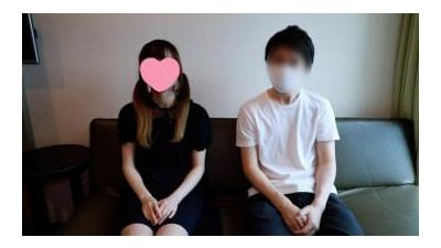 FC2-PPV-1472358 - [개인촬영xNTR] 찍히는 걸 좋아하는 변태남자친구가 몰래 흑인병사에게 말없이 질내사정을 요구한다.  - - 아무것도 모르는 그녀 방에 갑자기 나타나 남자친구 앞에서 덩치 큰 흑인 남자에게 던져졌다