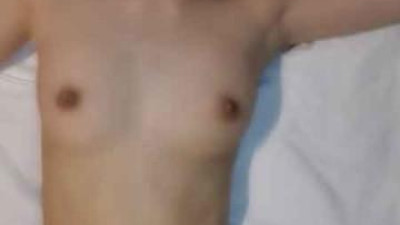 FC2-PPV-1374377 - [무수정] 경련을 일으킬 정도로 예민하고 섬세한 서점 점원에게 연속 질내 사정 (54분)