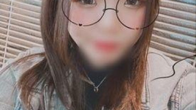 FC2-PPV-1362339 - [무수정] 고독한 20 세 보육사가 유난히 젖은 자지였습니다 (너무 편해서 질내 사정했습니다)