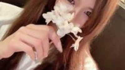 FC2-PPV-1348819 - [외모 무수정] 너무 발랄한 날씬한 헤어 메이크업 학생 Hanami Sake SEX (57 분)