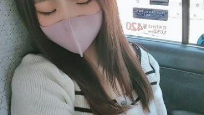 FC2-PPV-3037045 - [소유작/유출] 피부가 하얗고 날씬하고 감성이 좋은 후배 여자친구.  - - 남자친구의 하소연을 듣다가 그녀를 방으로 데려가 생질에 사정했다.