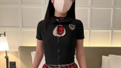 FC2-PPV-3246216 - [돌아온 천재소녀 아카리짱] 나 좀 컸나?