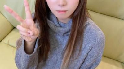 FC2-PPV-3258256 - [노출된 얼굴/미인] 가늘고 잘록한 몸매의 미용사 유리짱에게.  - - 연락처가 끊겼으니 얼굴 노출 영상을 공개합니다.  - - 당신의 의견을 기다리겠습니다.  - - 선교사님 자세와 등에 질내사정을 두 번 했는데 임신한 거 아닙니까?
